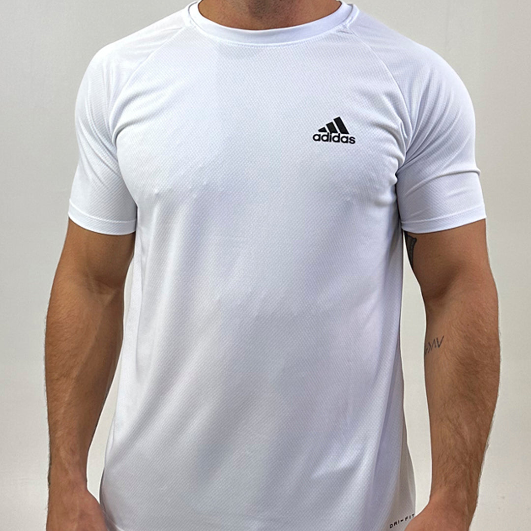 Camiseta Dry Comfort - Camiseta Básica até no Preço