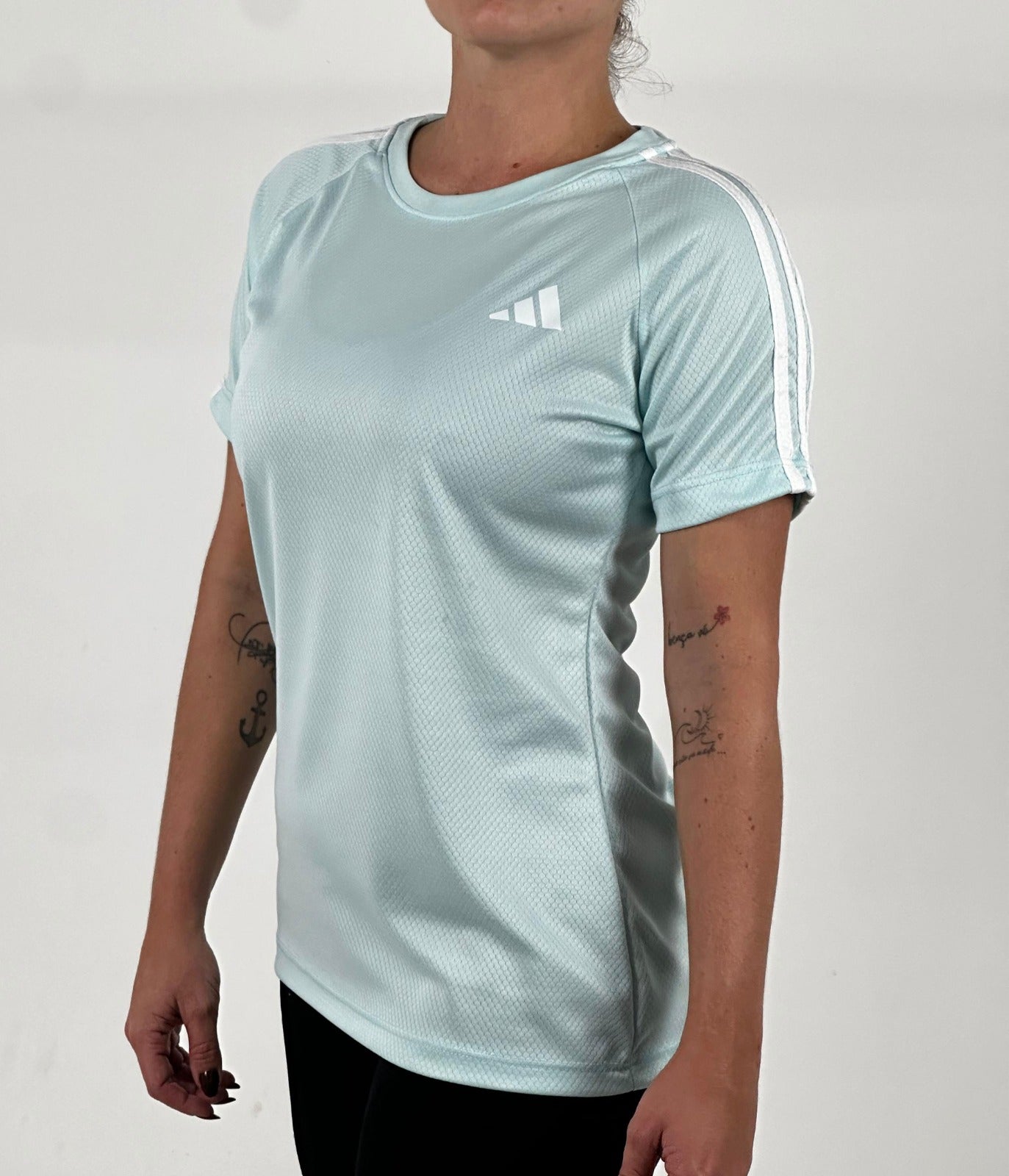 T-shirt Feminina Dry Fit Adidas III Listras Ombro