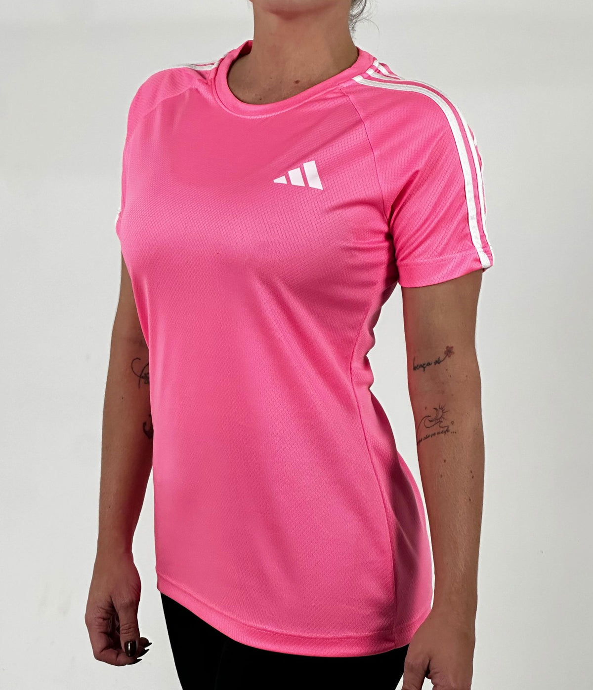 T-shirt Feminina Dry Fit Adidas III Listras Ombro